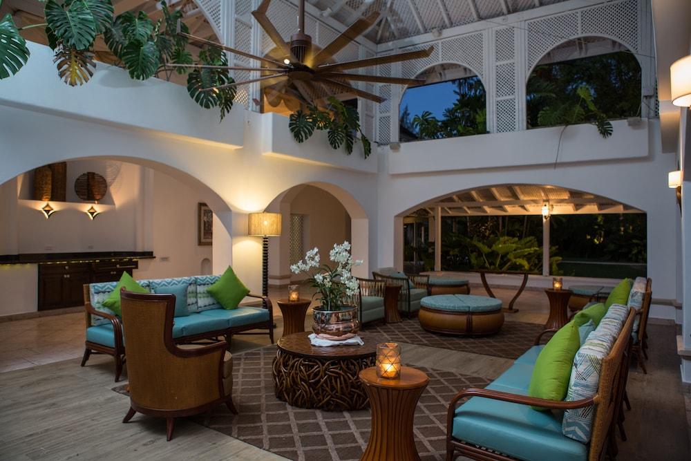 Colony Club By Elegant Hotel