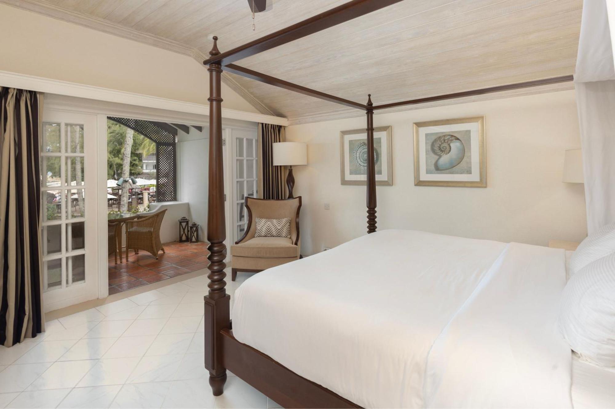 Colony Club By Elegant Hotel